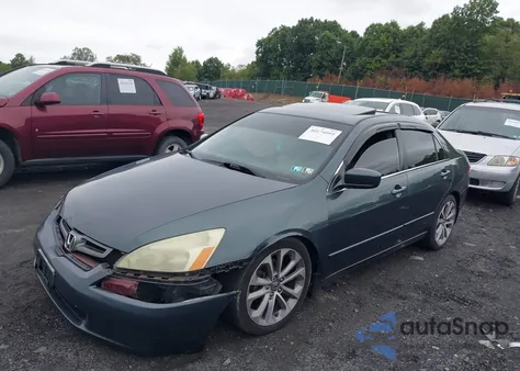 2005 Honda Accord 2.4 Ex из США, поврежденный, VIN 1HGCM56705A130611